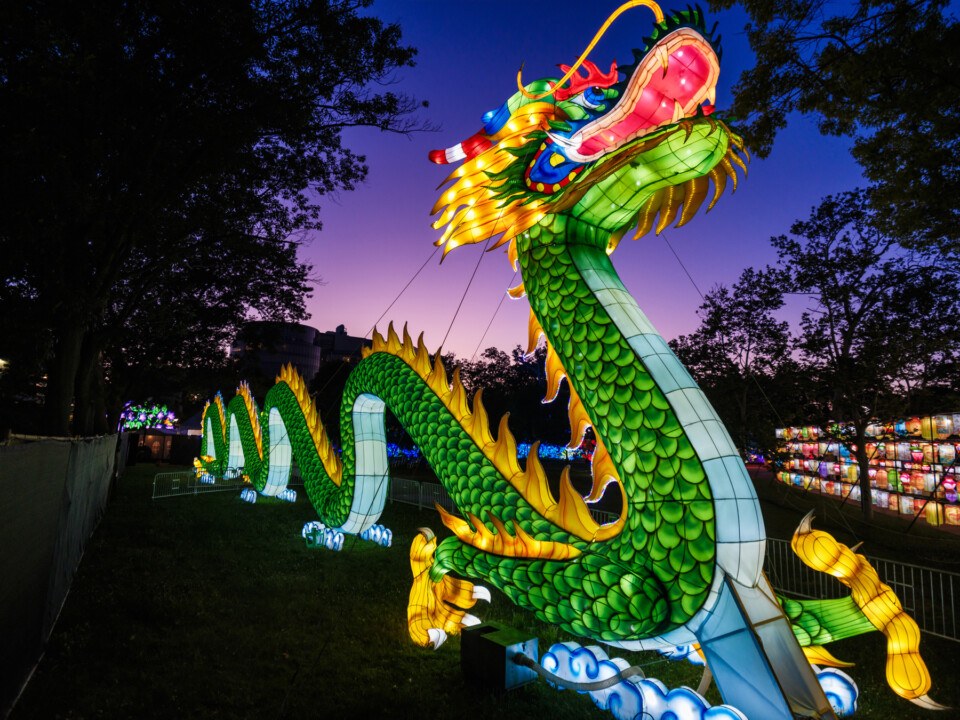 Philadelphia Chinese Lantern Festival returns to Franklin Square.